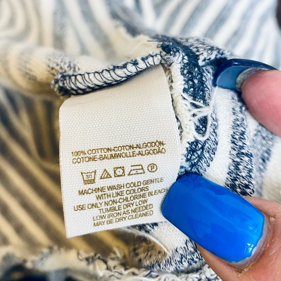 Free people cowl neck long sleeve striped top. Size S blue and white stripe CUTE - Picture 4 of 4